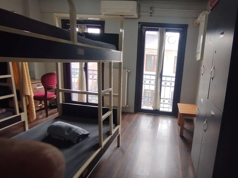 1 Bed in 8-Bed Female Dormitory