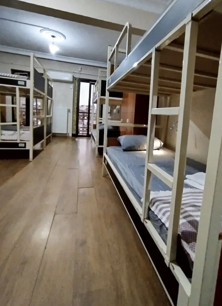 1 Bed in 10-Bed Mixed Dormitory