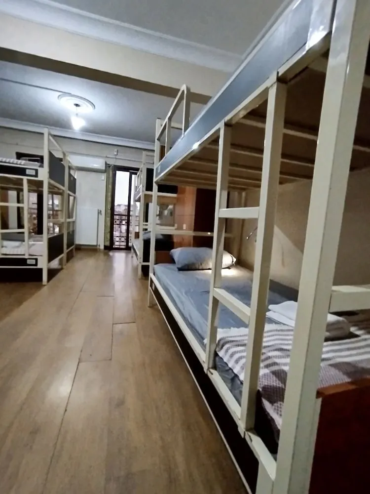 1 Bed in 10-Bed Mixed Dormitory