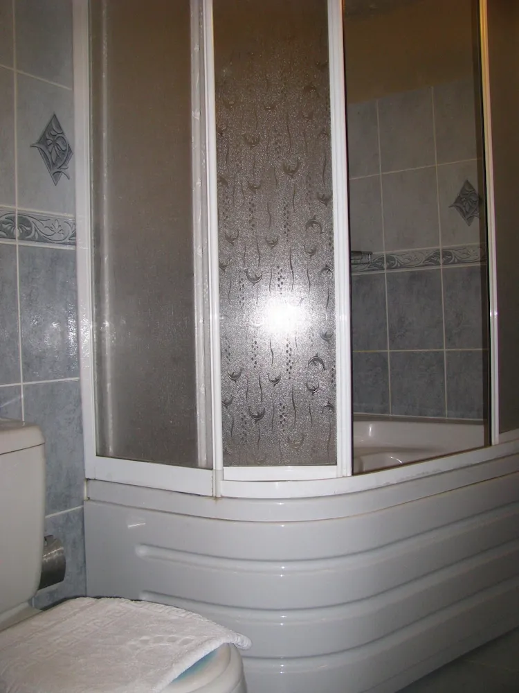 Double Deluxe Cave Room