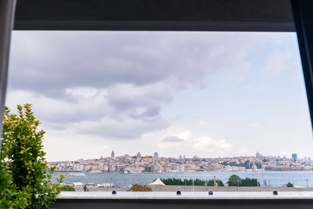 Deluxe Tek Büyük veya İki Ayrı Yataklı Oda