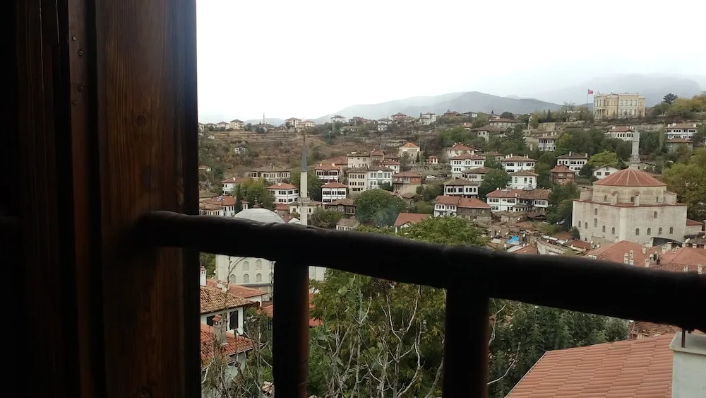 Economy Üç Kişilik Oda