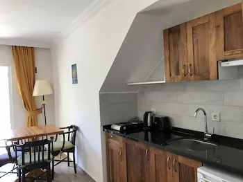 Infinity Lilly Apartments