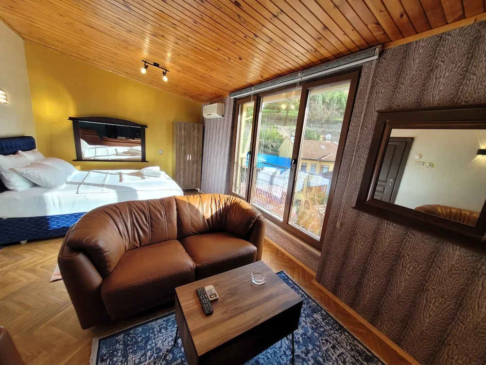 Deluxe Çatı Katı Süiti (Penthouse)
