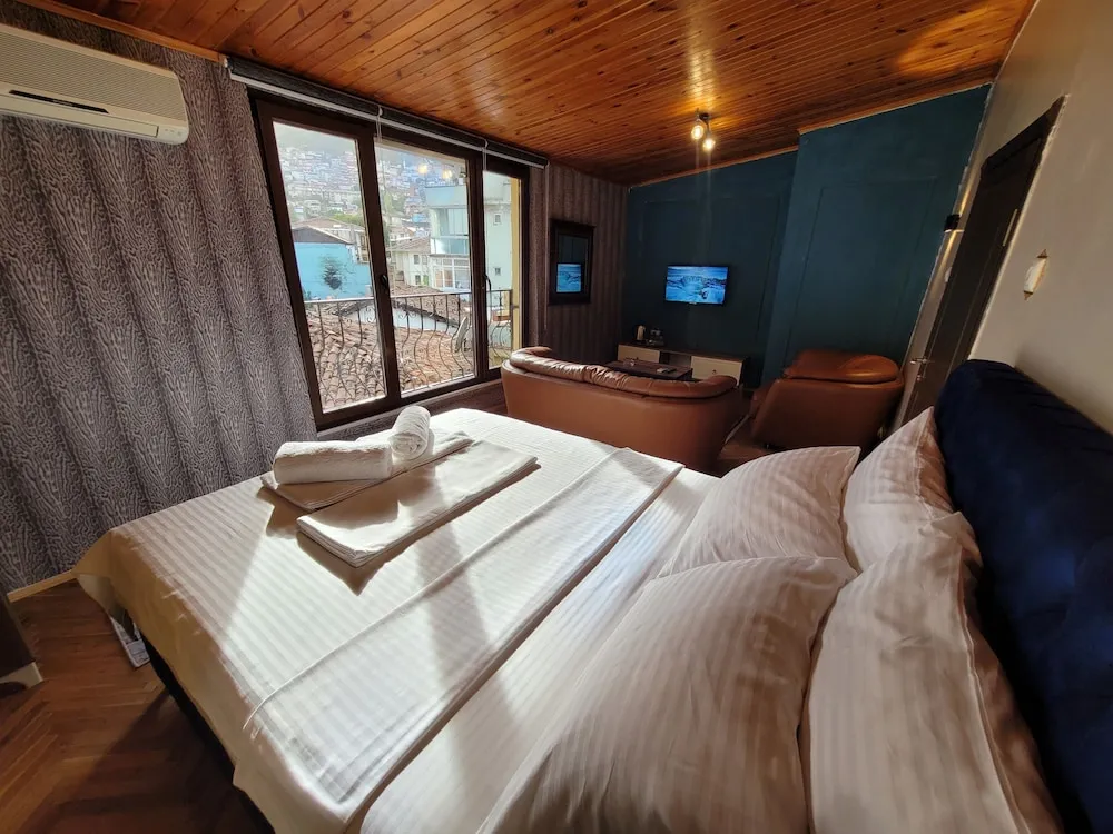 Deluxe Çatı Katı Süiti (Penthouse)