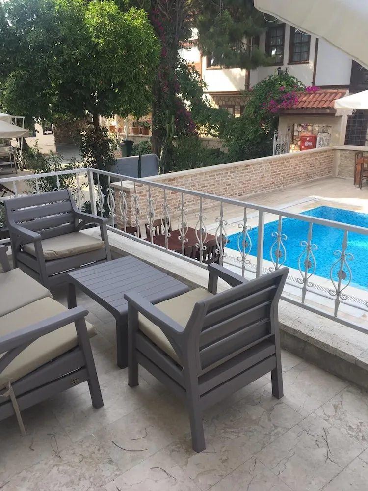 Studio Room With Pool View