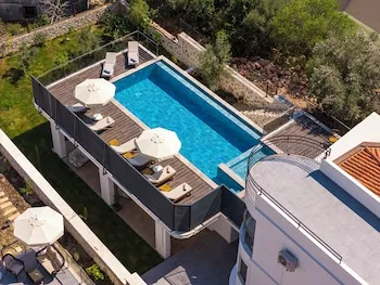 Villa Ekinoks
