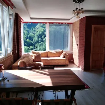 Zisto Apart Hotel & Bungalow