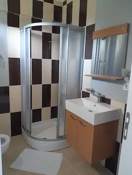 Adasu Otel