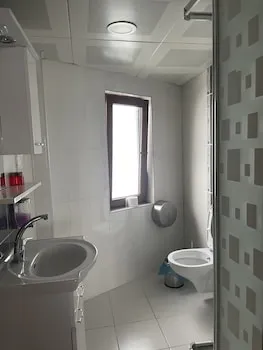 Aymeydani Hotel