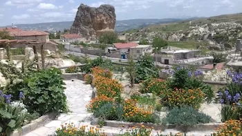 Aziz Cave Hotel