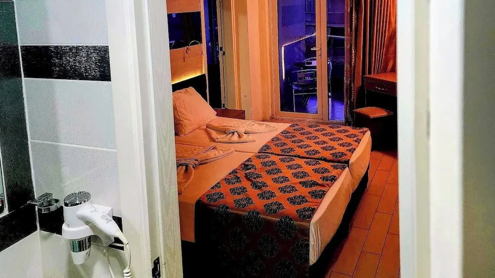 Deluxe Tek Büyük veya İki Ayrı Yataklı Oda, 1 Yatak Odası, Şehir Manzaralı