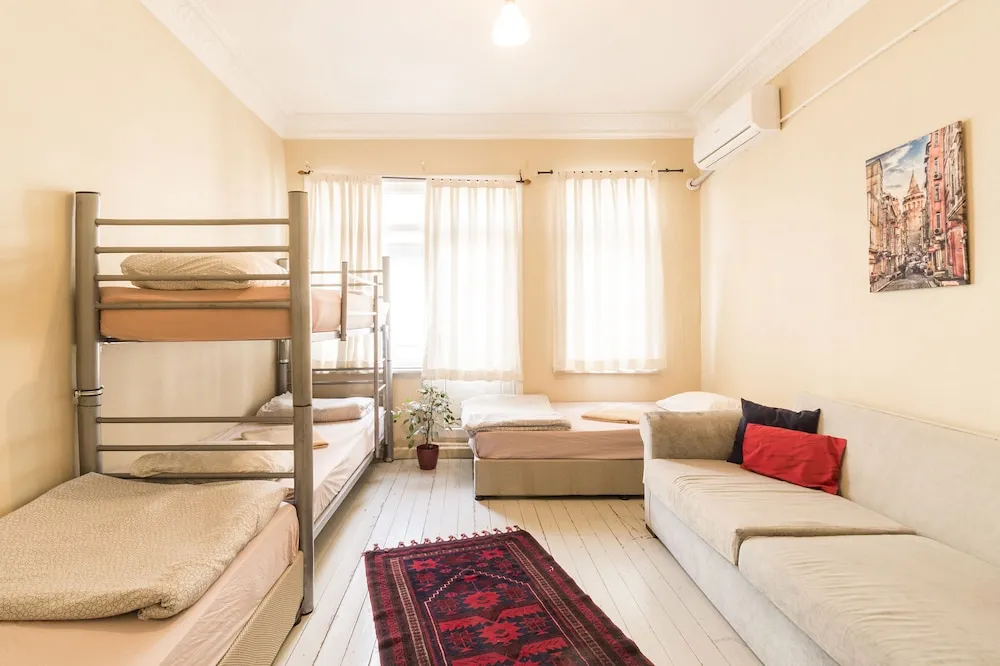 Family Oda (4 Beds)
