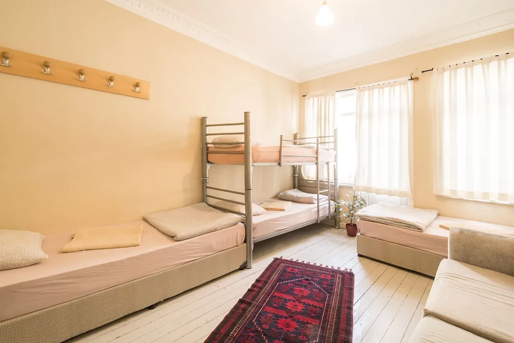 Family Oda (4 Beds)