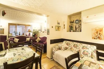 Levanten Hostel