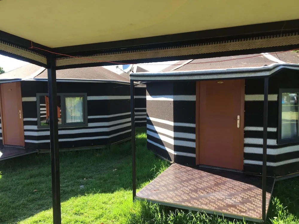 Royal Tek Büyük veya İki Ayrı Yataklı Oda (Double)