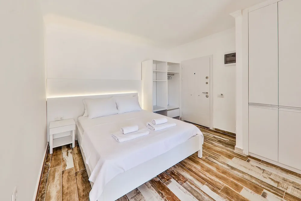 Comfort Stüdyo, Bahçeli