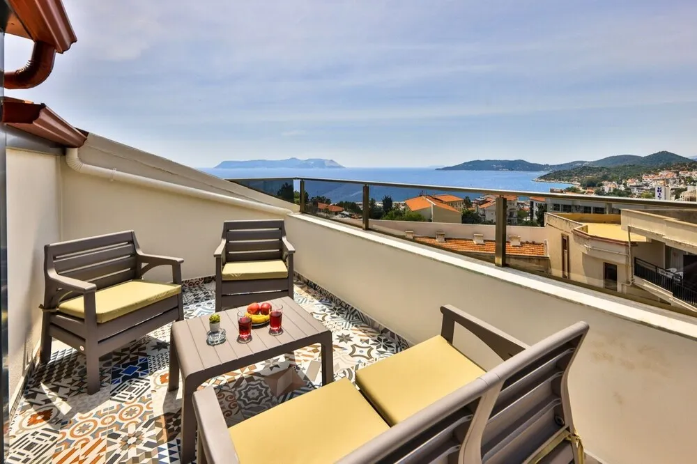 Deluxe Stüdyo, Deniz Manzaralı
