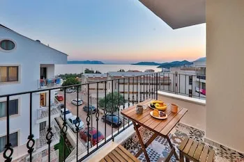 Kaş Sanisu Pansiyon
