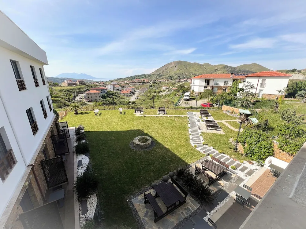 Standard Üç Kişilik Oda, Balkon