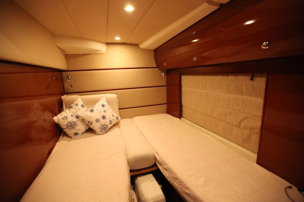 Luxury Oda