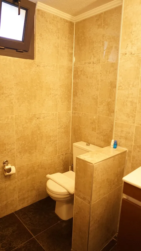 Stüdyo, Havuz Manzaralı