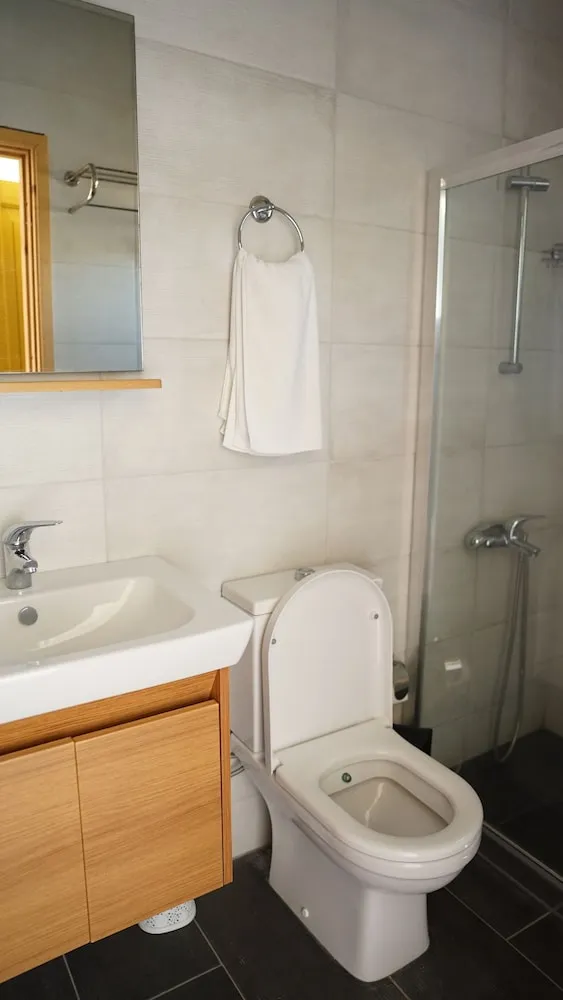 XLarge Deluxe Suite