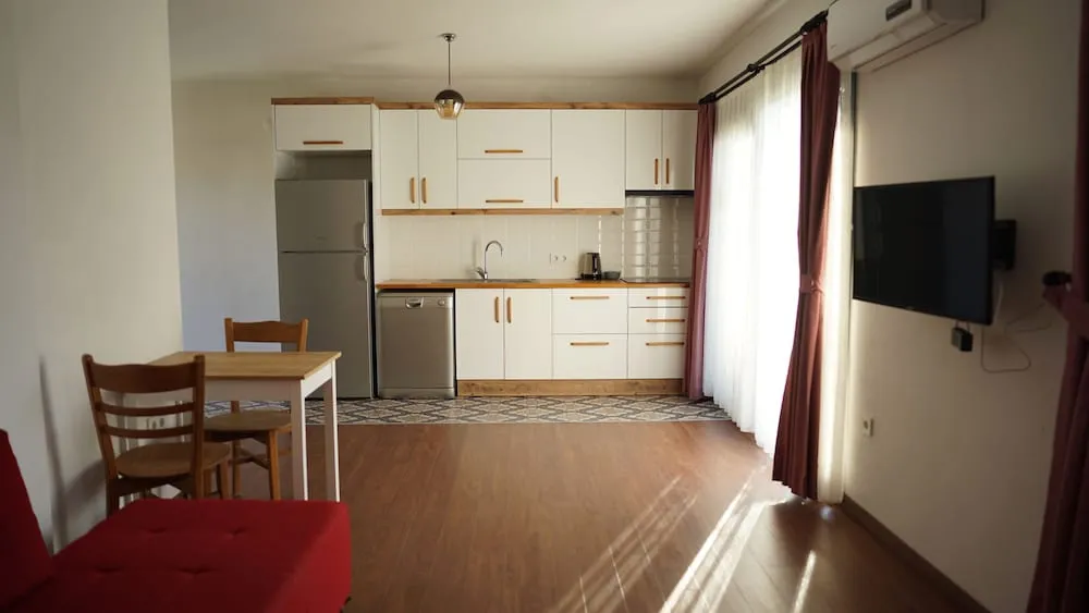 XLarge Deluxe Suite