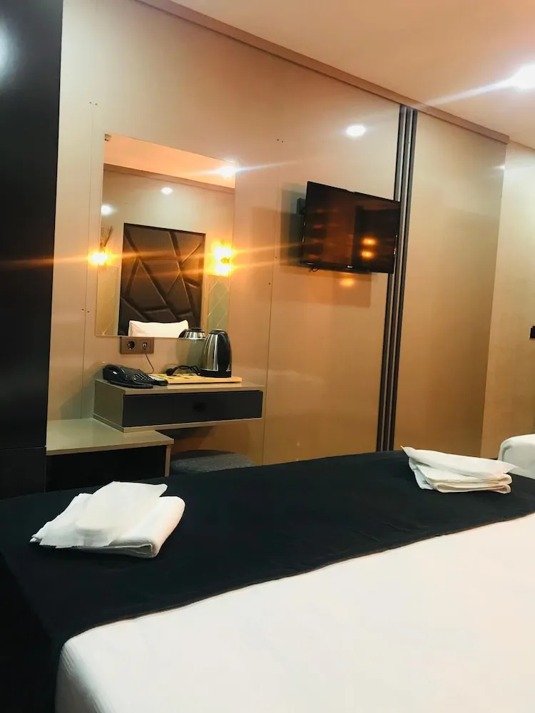 Economy Double Room (Basement with Window)