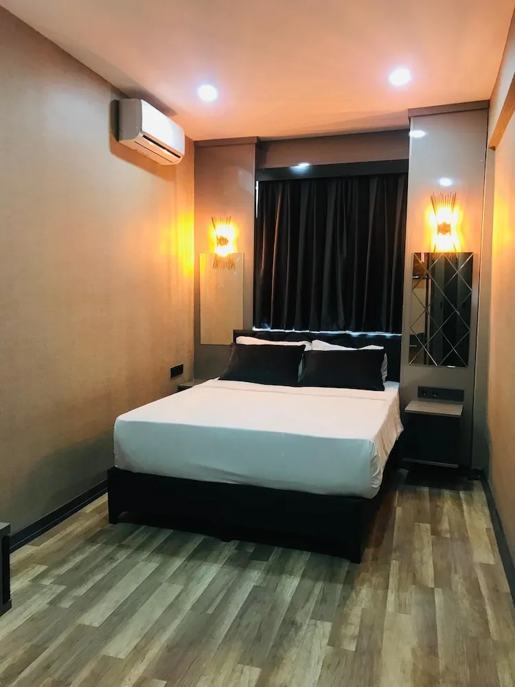 Economy Double Room (Basement with Window)