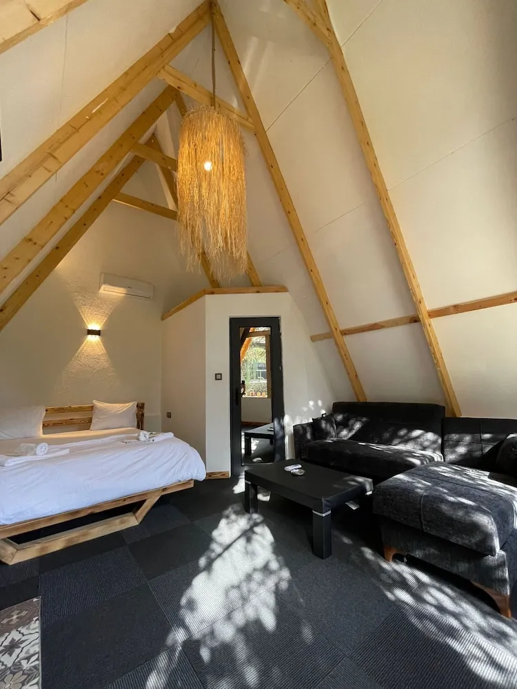 Deluxe Bungalov