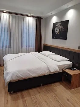 Çardak Altı Otel