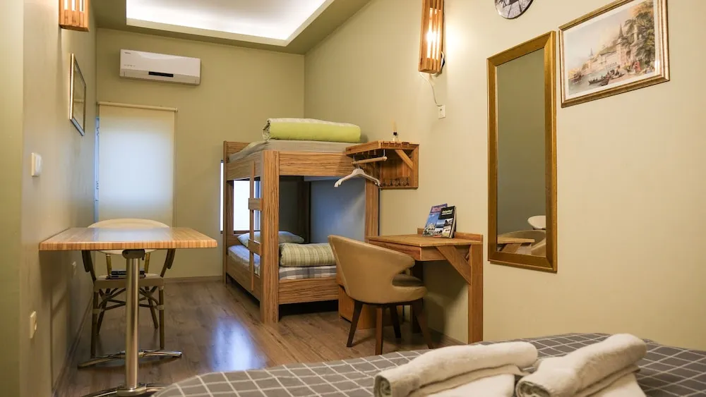 Deluxe Üç Kişilik Oda, Özel Banyo