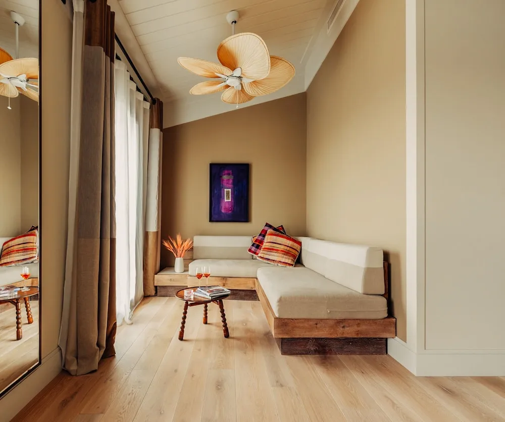 Superior Tek Büyük Yataklı Oda, Sigara İçilmez, Havuz Manzaralı