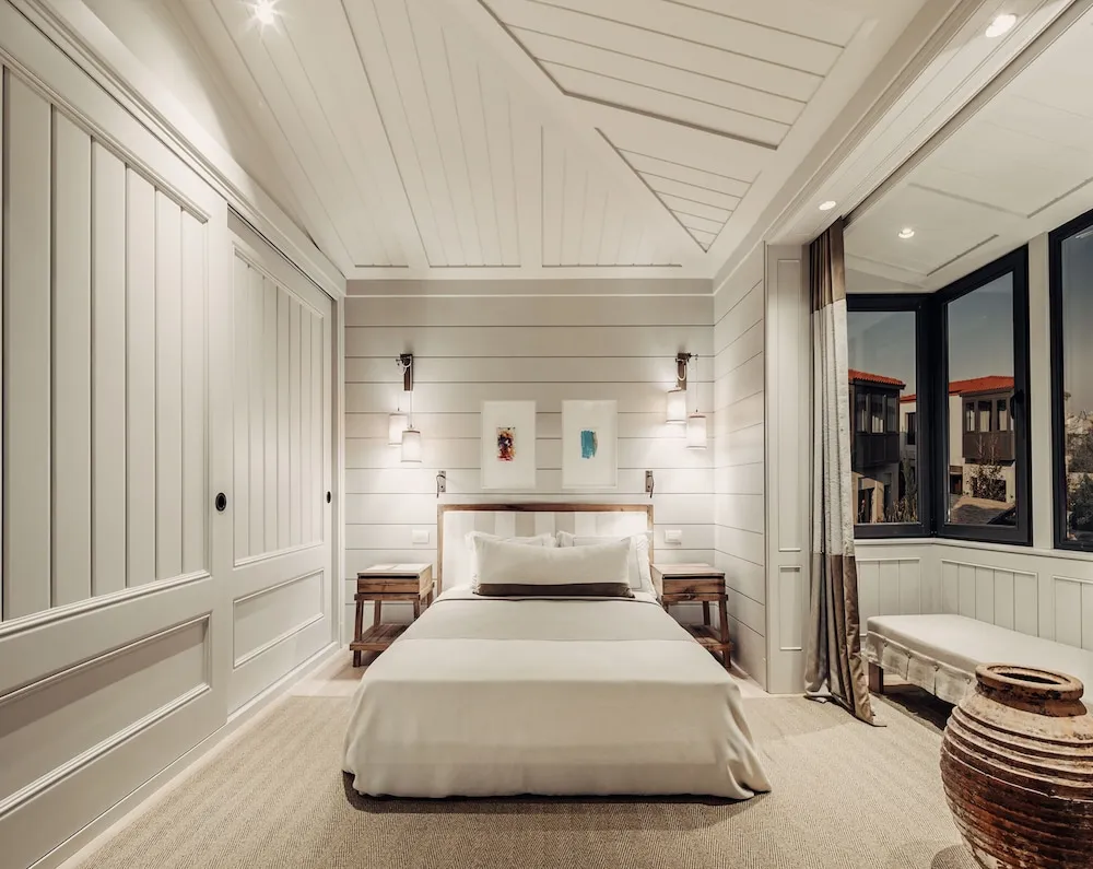 Superior Tek Büyük Yataklı Oda, Sigara İçilmez, Havuz Manzaralı