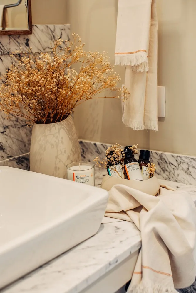 Superior Tek Büyük Yataklı Oda, Sigara İçilmez, Havuz Manzaralı