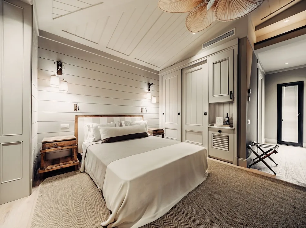 Junior Tek Büyük Yataklı Oda, Sigara İçilmez, Havuz Manzaralı