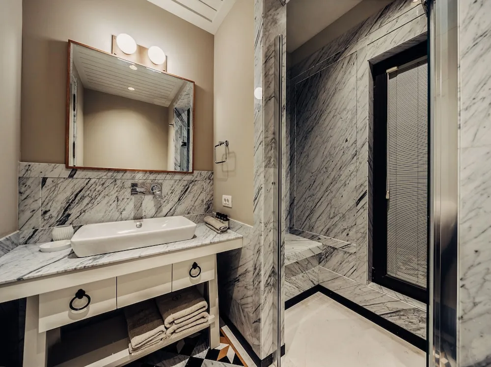 Junior Tek Büyük Yataklı Oda, Sigara İçilmez, Havuz Manzaralı