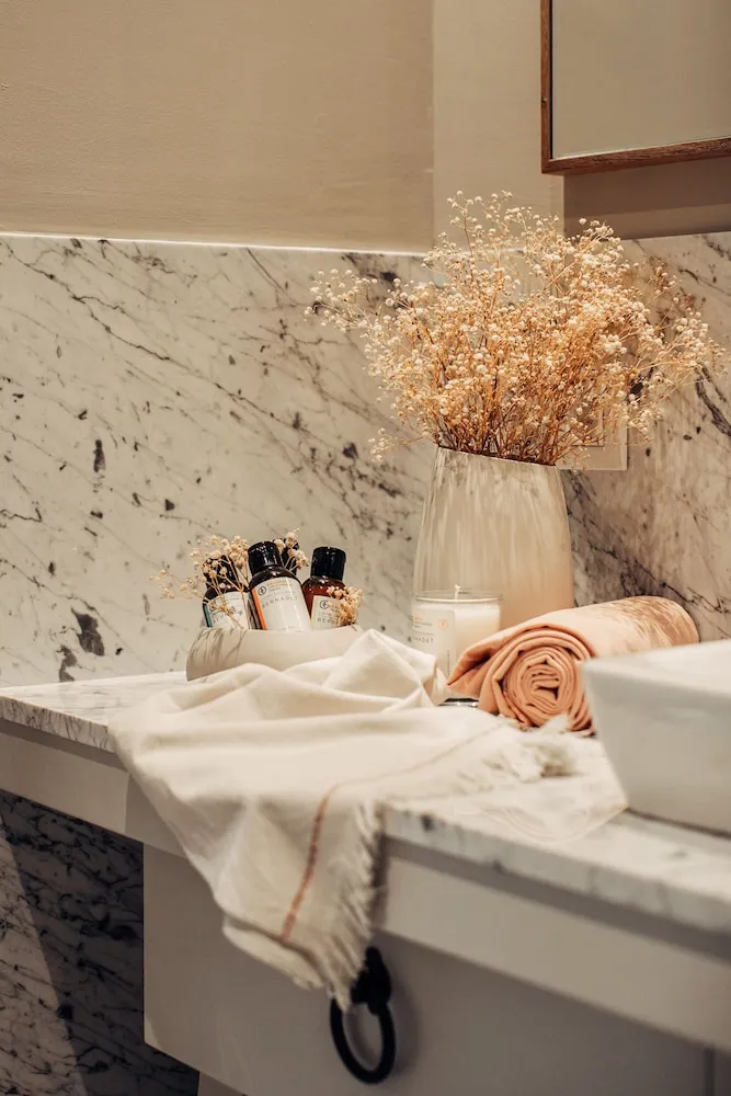 Premium Tek Büyük Yataklı Oda, Sigara İçilmez, Havuz Manzaralı