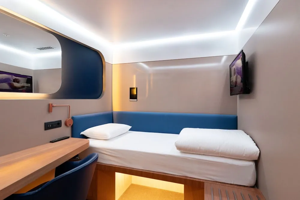 Recharge Cabin