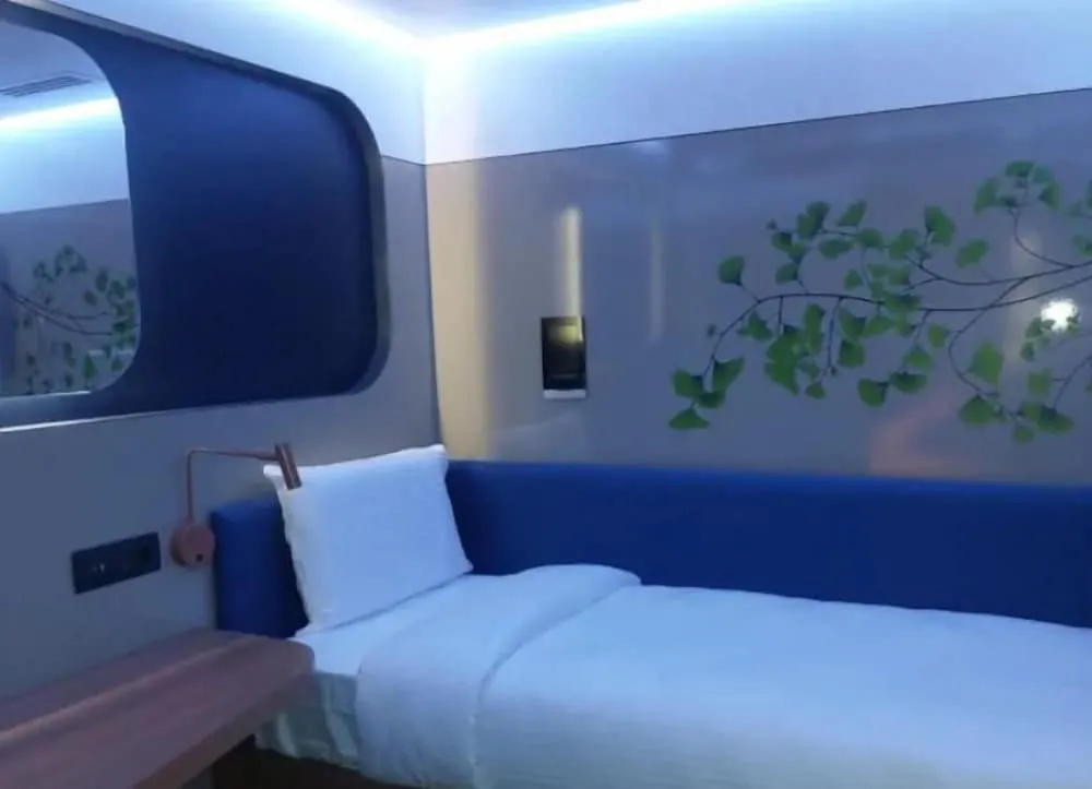 Recharge Cabin