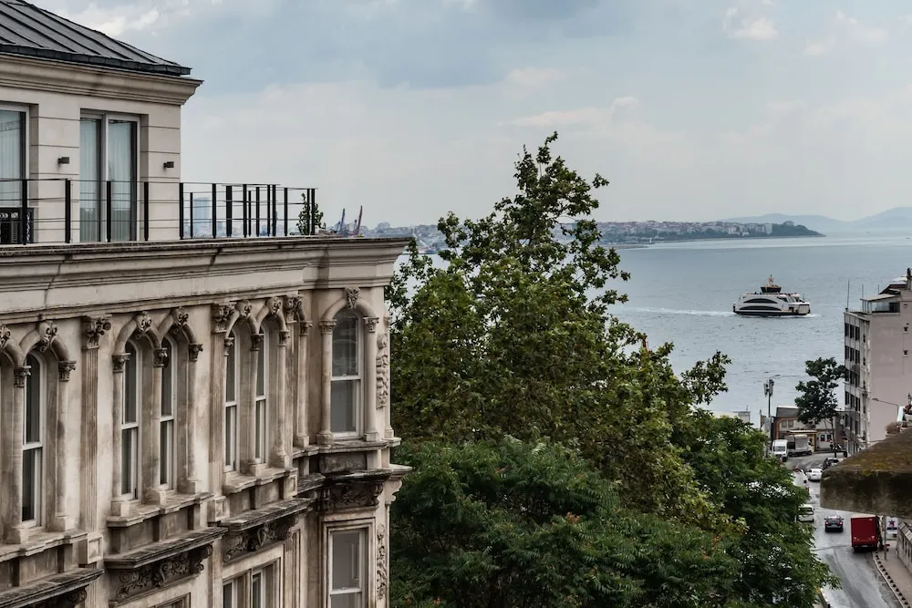 Luxury Tek Büyük Yataklı Oda