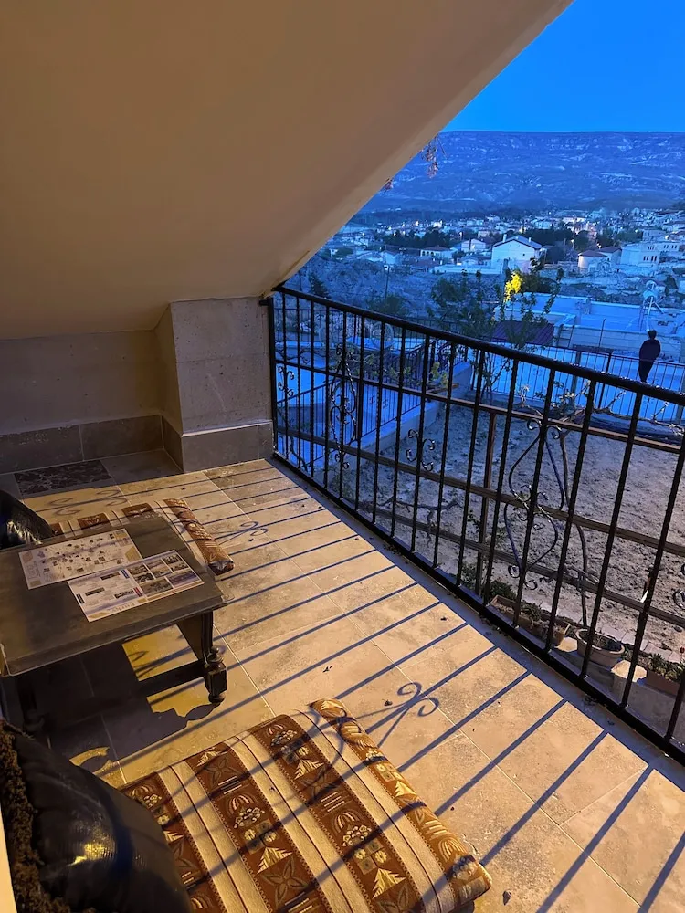 Deluxe Tek Büyük Yataklı Oda, Sigara İçilmez, Şehir Manzaralı