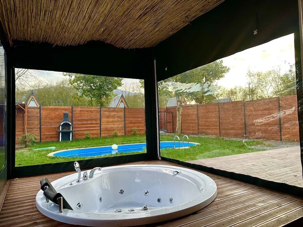 Deluxe Bungalov