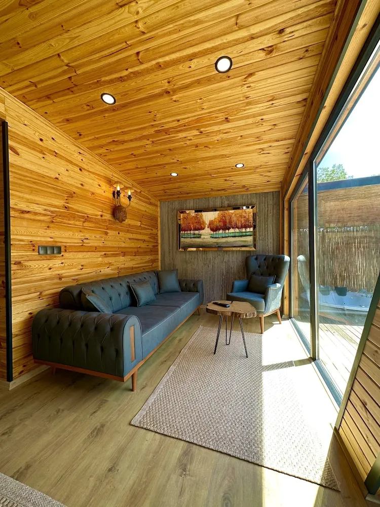 Deluxe Bungalov
