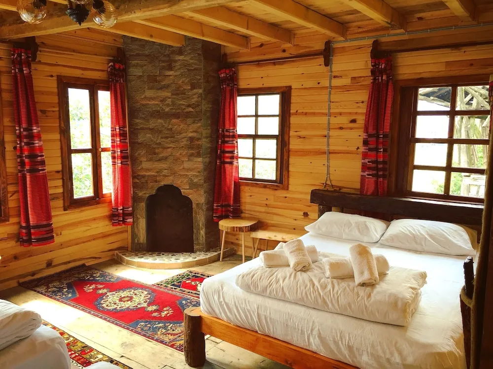 Oda, Dağ Manzaralı, Dağ Yamacı