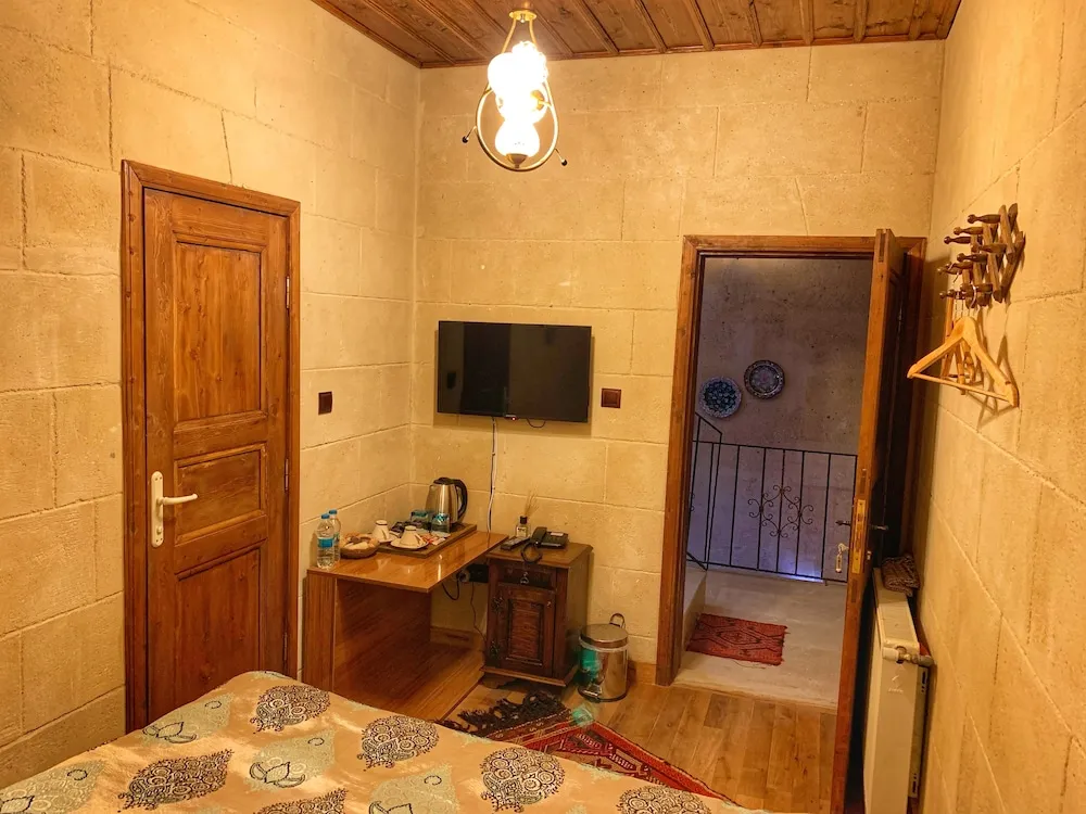 Standard Tek Büyük Yataklı Oda