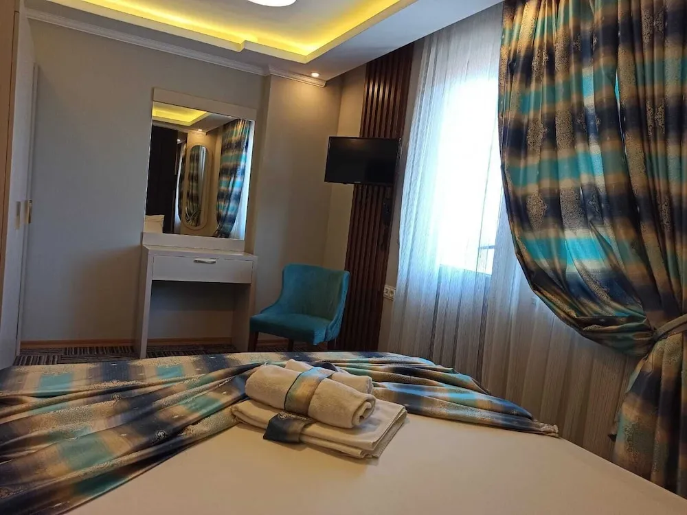 Standard Tek Büyük Yataklı Oda