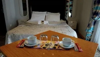Alya Suite Hotel