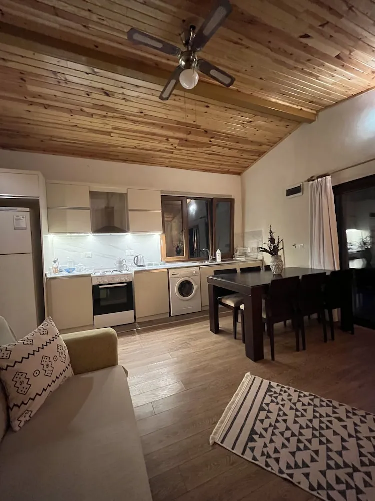2+1 GARDEN HOUSE